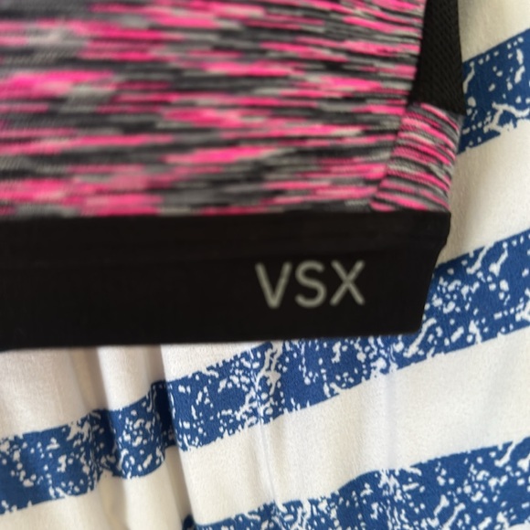 VSX Sport (Victoria’s Secret) Sports Bra 32DD molded cups adjustable straps NICE - Picture 3 of 11